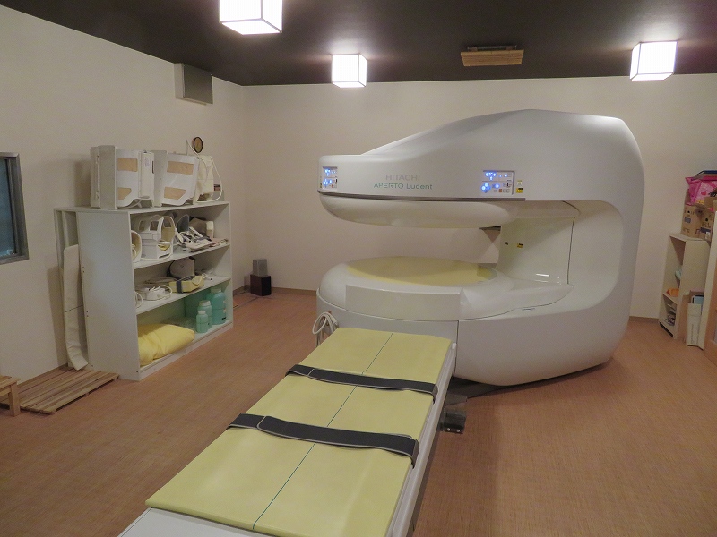 MRI装置(永久磁石式)APERTO Lucentの買取をいたしました。