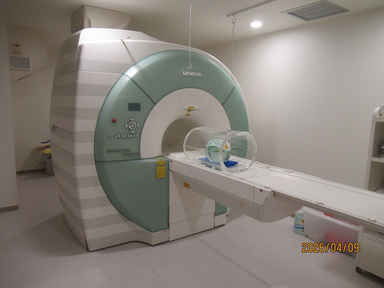 SIEMENS, MAGNETOM Essenza